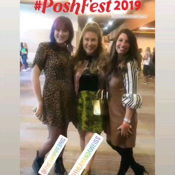 Welcome, Check Out My Closet! - Picture 5 of 9